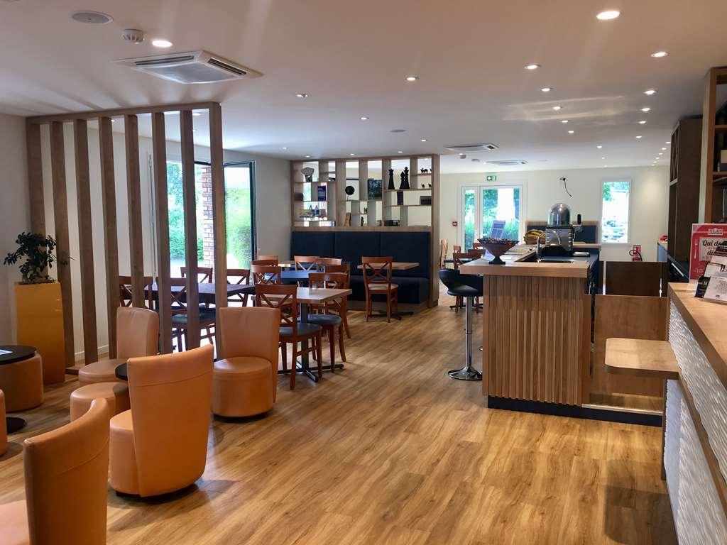 雷祖里镇凯里亚德酒店 内观 照片
